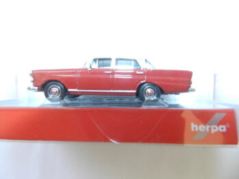 Herpa 430739 Mercedes-Benz 200 Heckflosse, rot/creme