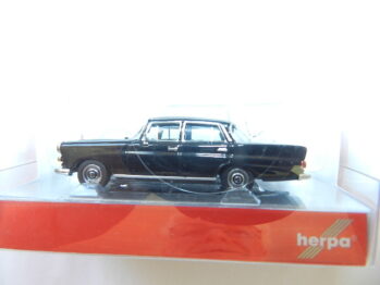 Herpa 420457 Mercedes-Benz 200 Heckflosse, schwarz