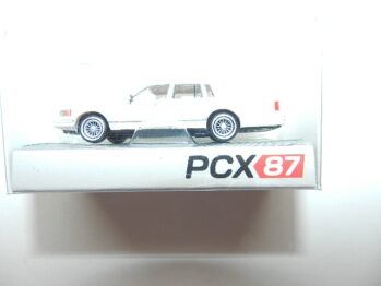 BREKINA PCX870910Lincoln Town Car weiss PCX87 1:87