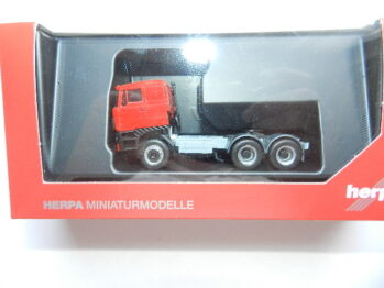Herpa 321204 DAF 2800 Zugmaschine 3achs, rot